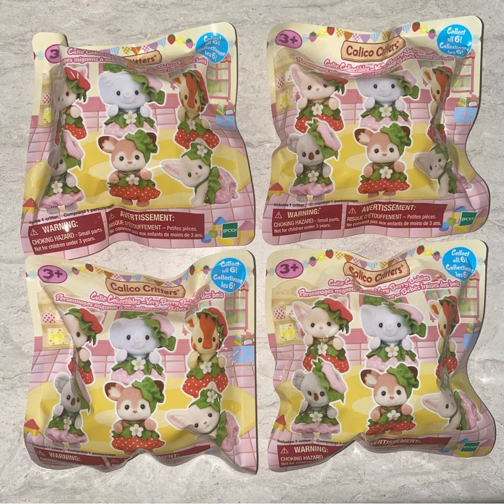 CALICO CRITTERS VERY BERRY BLIND BAG- LOT OF 4